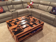 Pallet Table with State Flag